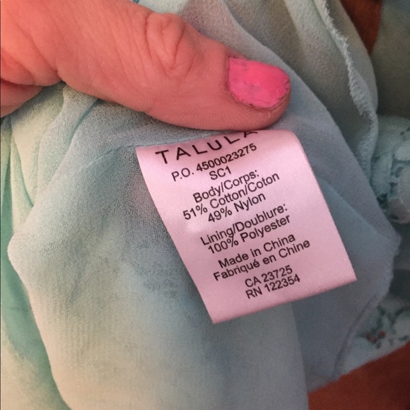 Aritzia Talula Turquoise Sleeveless Blouse - Picture 4 of 5
